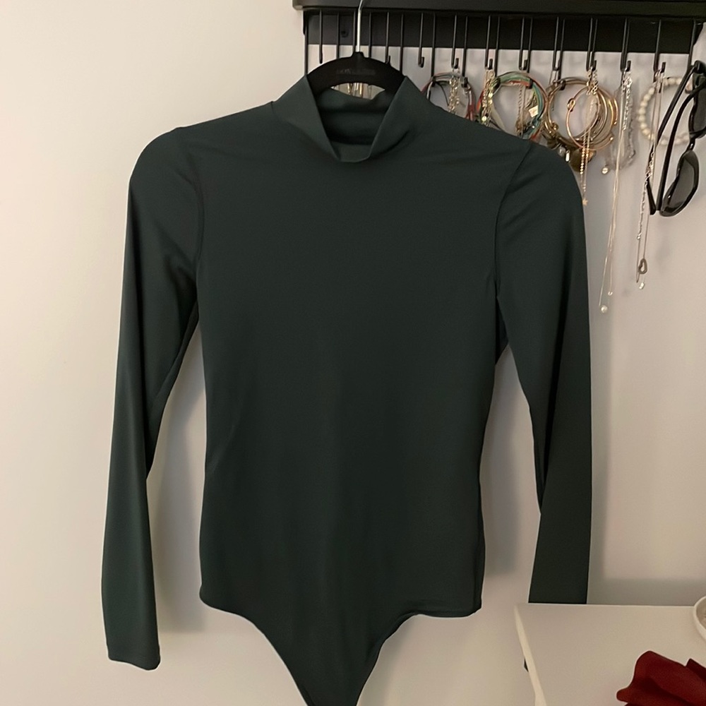 GREEN ABERCROMBIE BODYSUIT LONG SLEEVE